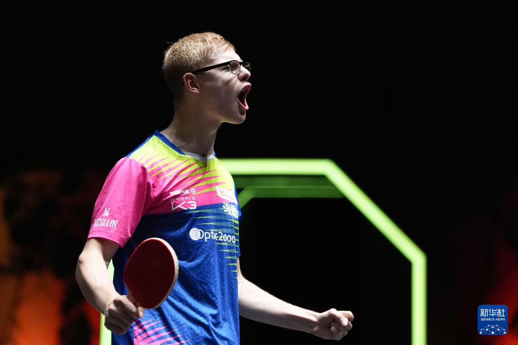 力和篮下效 力和篮下效